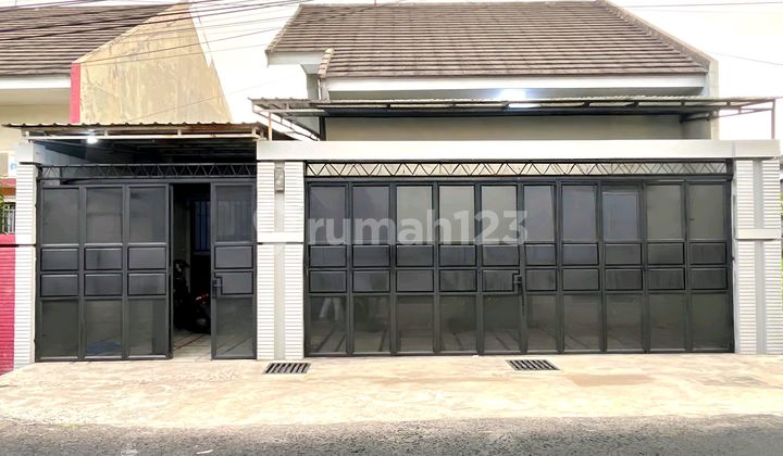 Rumah Bagus Siap Pakai Di Baturan Colomadu Solo 1