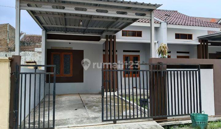 Rumah Bagus Strategis Siap Pakai Di Banyuanyar Solo 1
