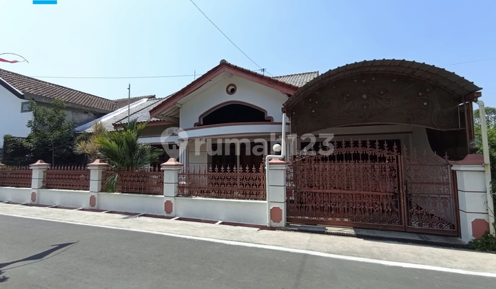 Rumah Lama Bagus Strategis Siap Pakai Disumber Banjarsariaolo