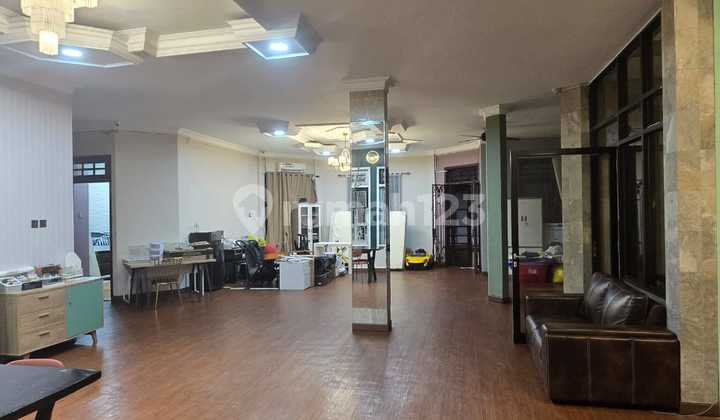 Luxury Good House Fully Furnished in Solo City Solo 2