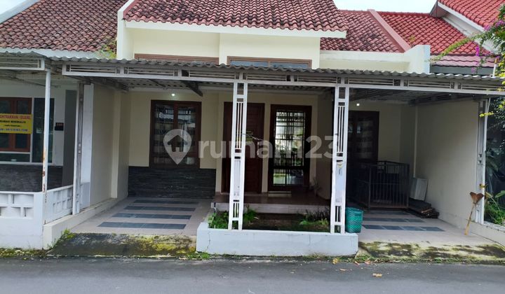 Rumah Cluster Bagus Siap Pakai di Colomadu Solo Rumah Cluster Bagus Siap Pakai di Colomadu Solo