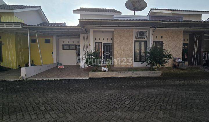 Rumah Cluster Minimalis Siap Pakai Di Colomadu Solo 1