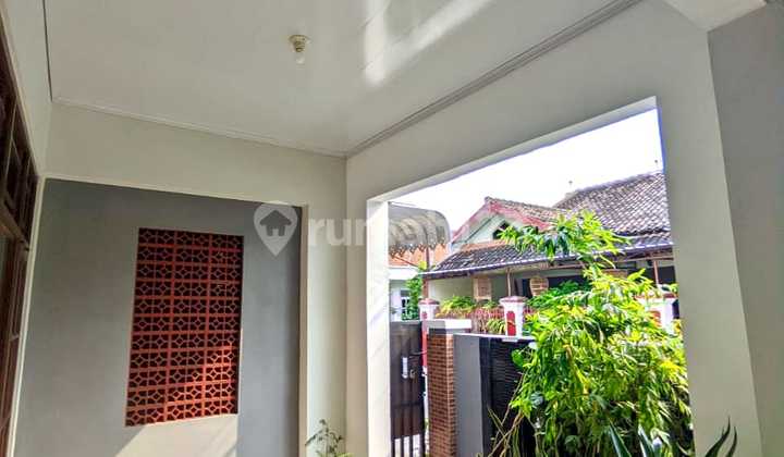 Rumah Bagus Semi Furnished Siap Pakai Di Gentan Solo 2
