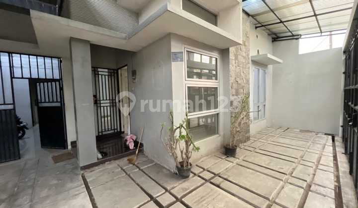 Rumah Bagus Strategis Siap Pakai di Colomadu Solo 2