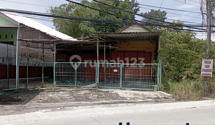 Rumah Hitung Tanah Strategis Dkt Kawasan Pergudangan Bangak Banyudono Solo Rumah Hitung Tanah Strategis Dkt Kawasan Pergudangan Bangak Banyudono Solo