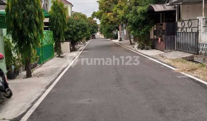 Nice Ready-to-Use House in Mojosongo Solo