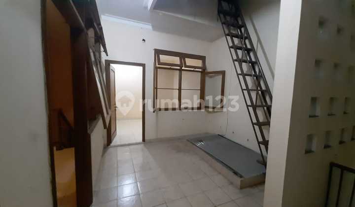 Dijual Rumah Sunter, Luas 10X18 Meter, Kode :21507 Si 2