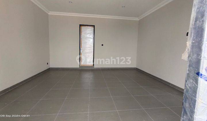 Rumah Mewah 3 Lantai 6 Kamar Tidur Plus Attic Citraland Palembang 2