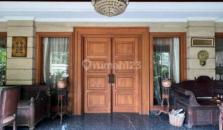 Rumah Mewah 2 lantai Dekat Senayan City
