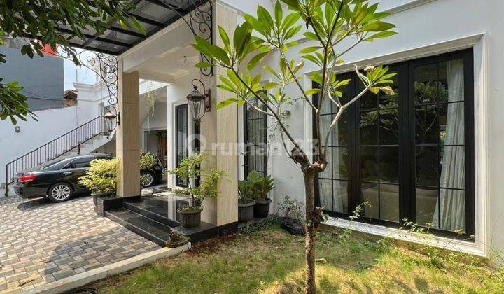 Rumah Mewah Dan Cantik Kondisi Siap Huni Lokasi Tenang 2