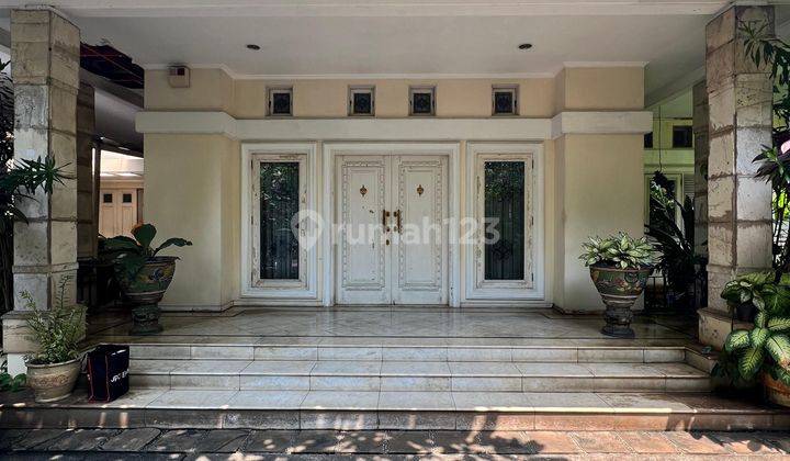 Rumah Cantik 1 Lantai Lokasi Prime Area Kemang Dalam 2