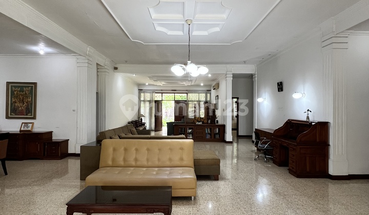 Rumah Cantik 1 Lantai Lokasi Kemang Dalam 2