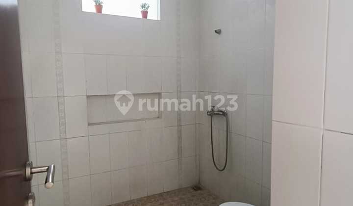 Rumah Bagus Siap Huni ,tenang, One.gate ,nyaman  2