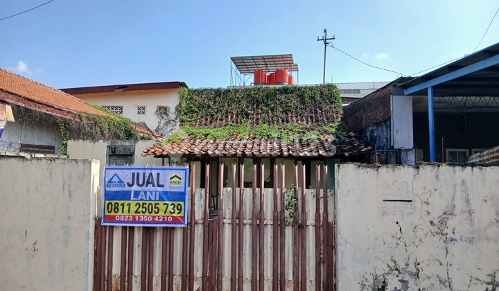 Selling Antique House, Count the Land, City Center Location, Near Mataram, Strategic, Flood-Free 2