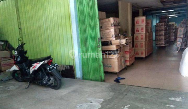 Di Sewakan Rumah + Gudang Siap Huni , Strategis 1