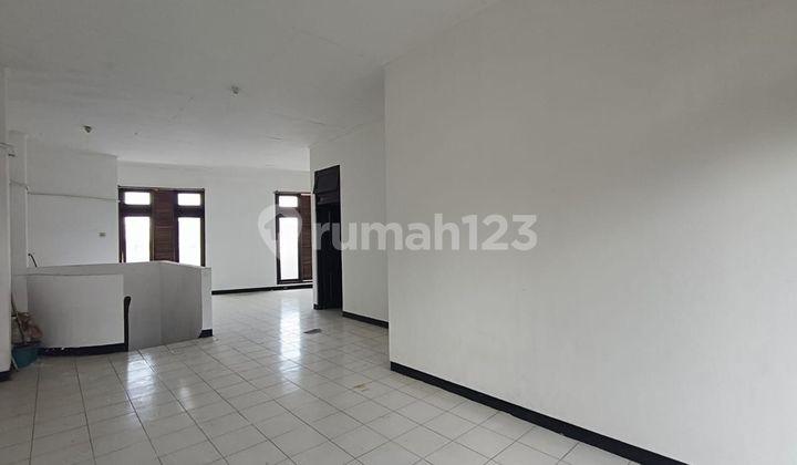 Sewakan Ruko 2 lt , Tgh Kota , Cocok Utk Cafe , Perkantoran, Usaha  2