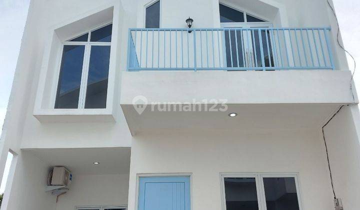 Rumah Semi Villa di Serpong Samping Stasiun Gerbang Tol BSD 2