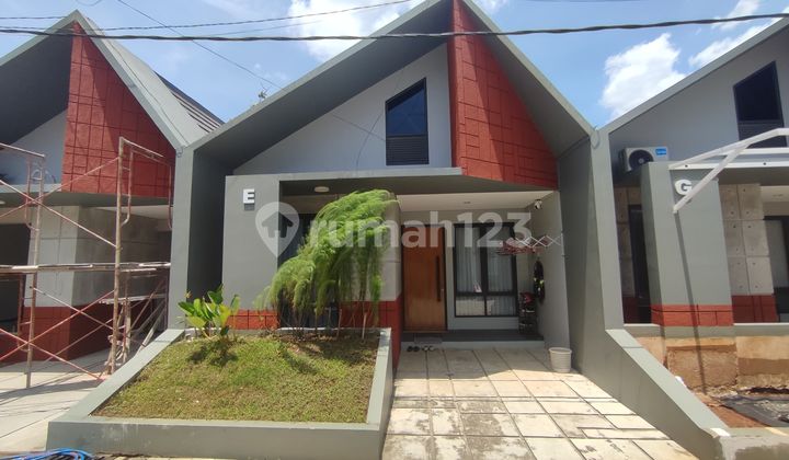 Rumah di Cibinong Bogor  Spesifikasi Dinding Bata Merah 1