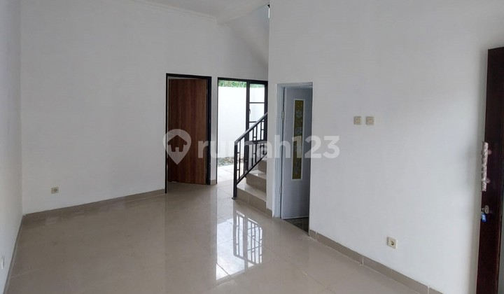 Rumah 2 Lantai Modern Klasir di Bogor cuma 13 Menit ke Tol BORR 2