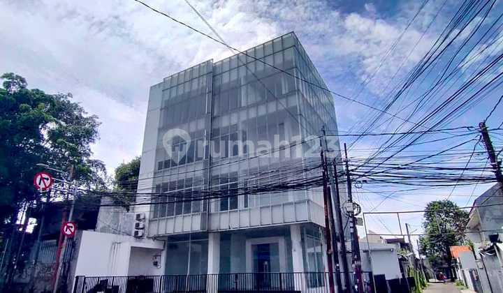 Kebayoran Lama Office Building, 4.5 Floors with SHM, Elevator Available, Affordable Price