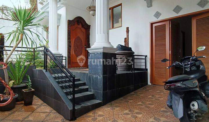 Rumah Pojok Disektor 9 2 Lantai Shm Bagus Siap Huni Semi Furnish 2