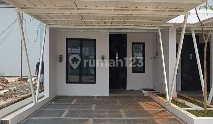 Shm Ready-to-Live House in Bintaro Jaya Cluster, Sector 3, Near Commuter Line, Negotiable Price.