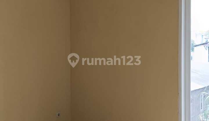 New Good House with SHM in Graha Raya Bintaro Ready to Occupy Within Cluster Near Toll Gate 2