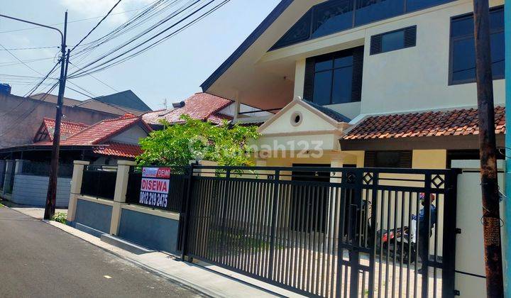 Rumah Dikontrakkan, 2 Lantai Shm Bagus Selatan 2