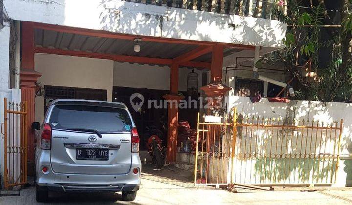 Rumah kost 15, kmr 2 Lantai di Jalan Siak SHM, 1