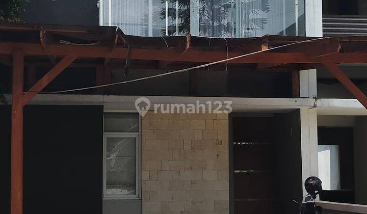 Rumah minimalis kuldesak di Riviera gegerkalong 2