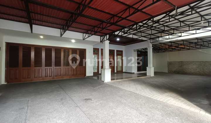 Rumah Sewa Kebayoran Baru bisa Untuk.kantor