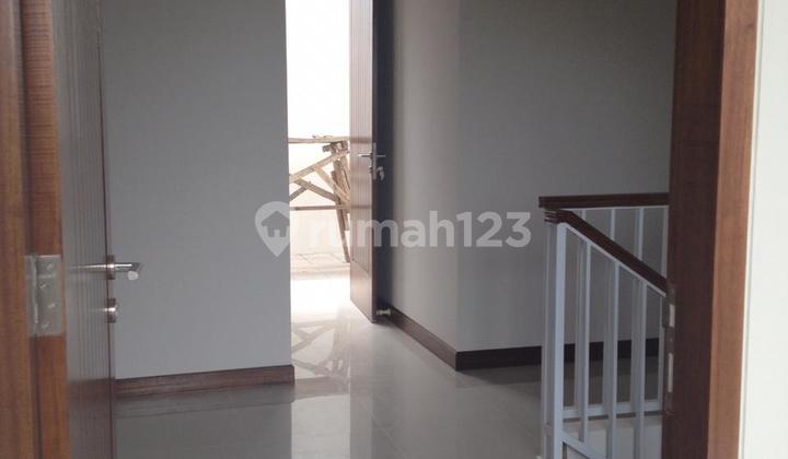 Rent.house.bintaro 2