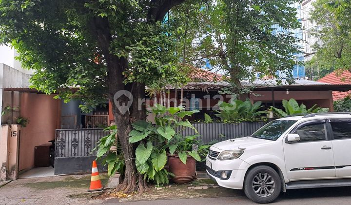 Dijual Rumah Lokasi Strategis di Gandaria Jak Sel