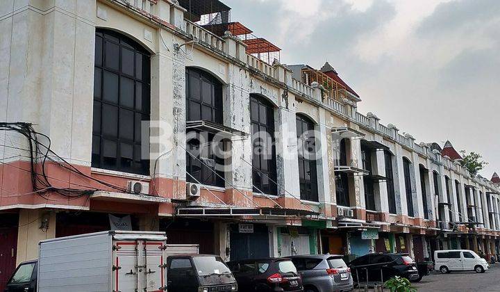 Ruko Pojok Bangunan 3,5 Lantai Parkir Bisa Banyak Lokasi Samping Transmart Rungkut Sangat Cocok Untuk Kantor /Gudang /Usaha Online 2