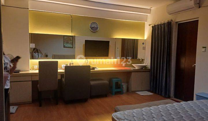Full Furnished Gunawangsa Manyar Type Super Deluxe 0 Kamar Tidur 2