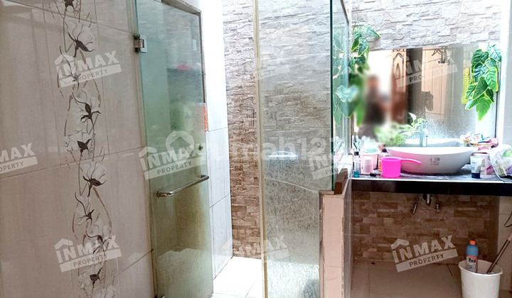 Rumah murah pinggir jalan dekat UNMER 5