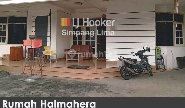 Rumah Mewah Nyaman Di Halmahera Raya Semarang 1