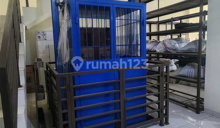 Rumah Bagus SHM Peterongan, Semarang 2