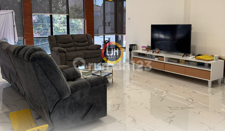 Dijual Rumah Bagus SHM Pleburan, Semarang 1