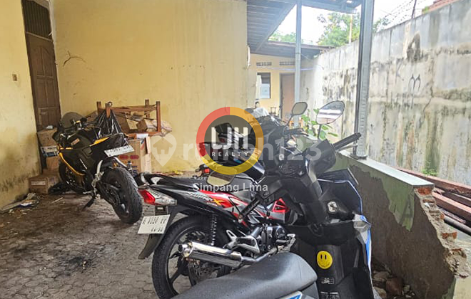 Dijual Rumah Strategis Semarang Barat 2