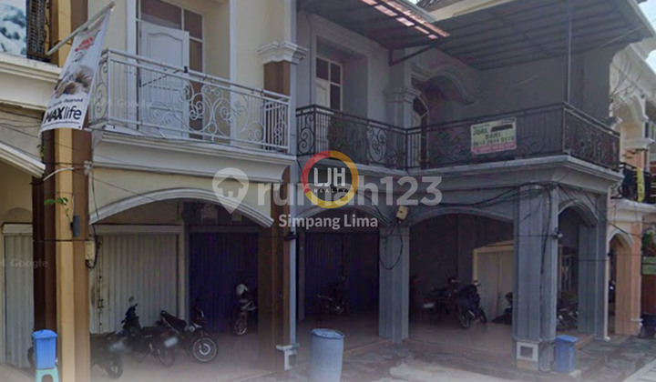 Nice shop house in Ngaliyan near BCA Bank. 1