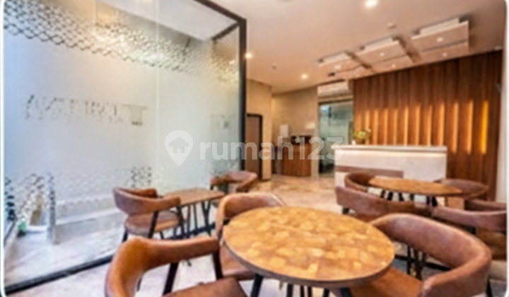 Office for Rent in a Strategic Area, Close to the Airport and Toll Road 2