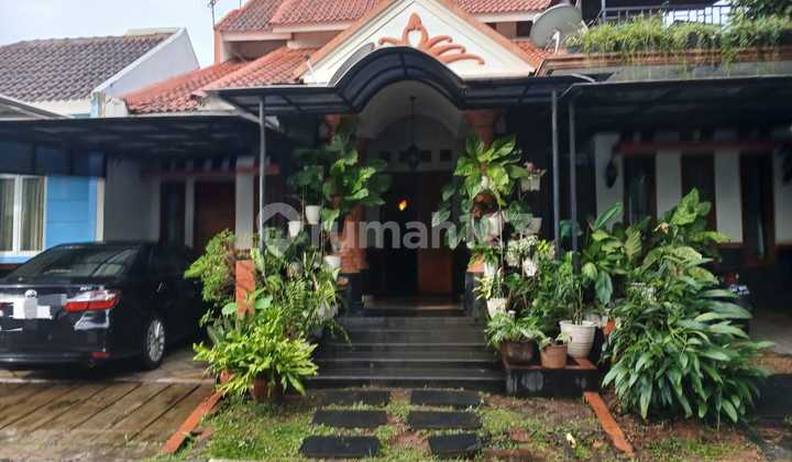 Rumah Hoek Semi Furnished Dalam Cluster di Graha Raya Bintaro Rumah Hoek Semi Furnished Dalam Cluster di Graha Raya Bintaro