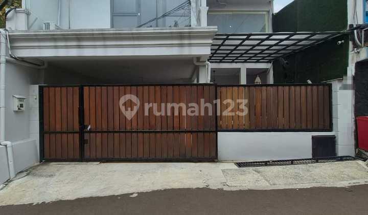 Ready-to-Live House in Strategic Location at Bintaro Jaya Sector 3