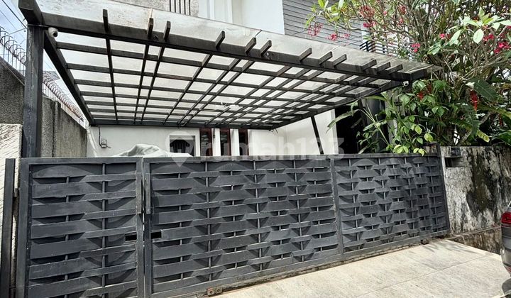 Rumah Cantik Bangun Mandiri Balkon Luas di Bintaro Jaya Sektor 9 Rumah Cantik Bangun Mandiri Balkon Luas di Bintaro Jaya Sektor 9