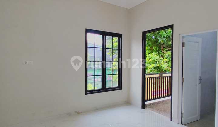 Rumah Baru 2 Lantai Siap Huni Lokasi Strategis di Bintaro 2