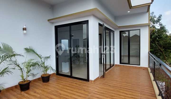 Rumah Hoek Design Minimalis Modern Lokasi Strategis di Bsd 2