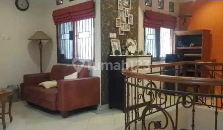 Corner House Strategic Location Good Price in Bintaro Sector 9 2