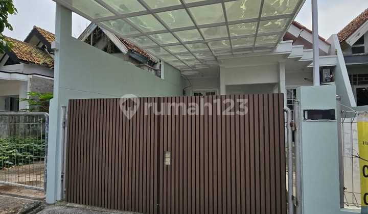 Rumah Full Renovasi Lokasi Strategis di Graha Raya Bintaro Rumah Full Renovasi Lokasi Strategis di Graha Raya Bintaro