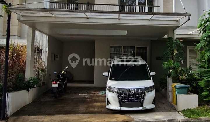 Strategic Location House in a Lush Cluster at Lebak Bulus